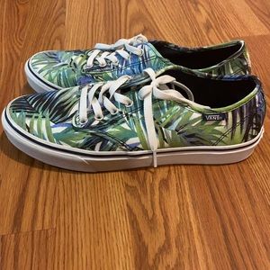 🤩SALE!!!🤩Vans Lace Up Sneakers Palms Leaves